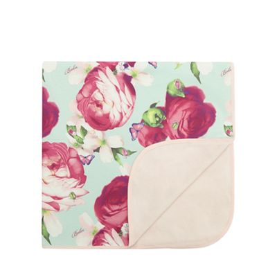 Baby girls' floral print blanket